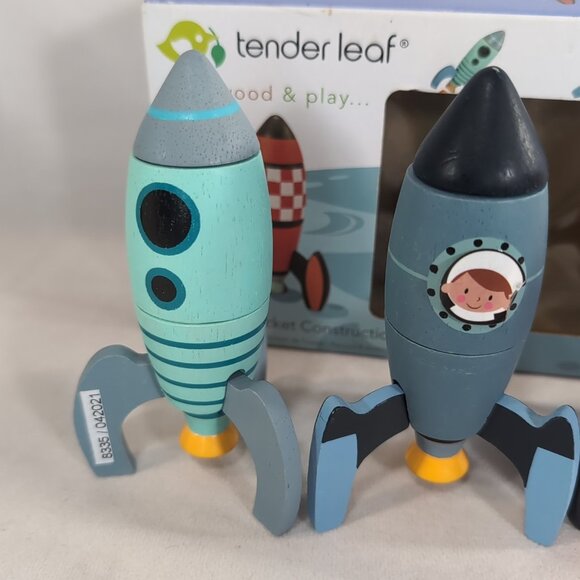 Tender Leaf Toys 3 Rocket Construction Wood Puzzle 2020 21 Wooden PartsTL8335 3+ - Picture 4 of 9